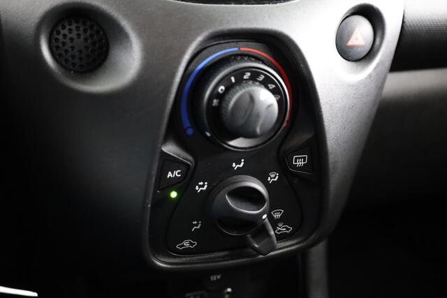 Toyota AYGO 1.0 VVT-i x-now | Apple Carplay /- Android Auto | Airco | NL-Auto |