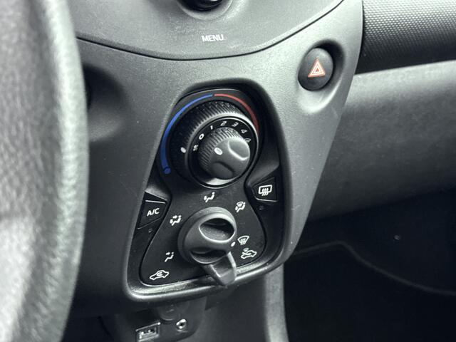 Toyota AYGO 1.0 VVT-i x-fun | 5-Drs | Airco | Bluetooth | NL-Auto |