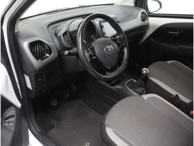 Toyota AYGO 1.0 VVT-i x-play | AIRCO | CAMERA | CARPLAY | LED | BLUETOOTH | CDV