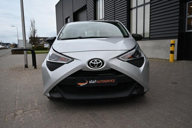 Toyota AYGO 1.0 VVTi X 5 deurs LED CarPlay â¬ 119 p.m.