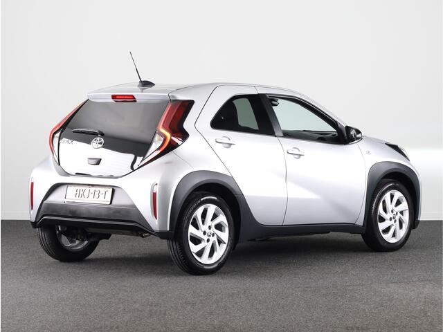 Toyota AYGO X 1.0 VVT-i MT Pulse Limited | Voorstoelen verwarmd | Parkeercamera | Apple Carplay /- Android Auto |