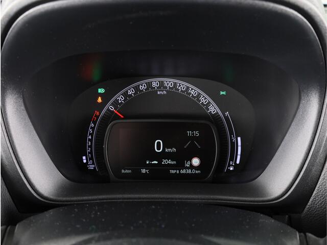 Toyota AYGO X 1.0 VVT-i MT Pulse Limited | Voorstoelen verwarmd | Parkeercamera | Apple Carplay /- Android Auto |