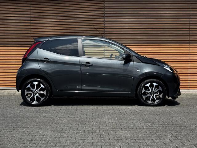 Toyota AYGO 1.0 VVT-i x-joy Camera / Clima / Lm velgen
