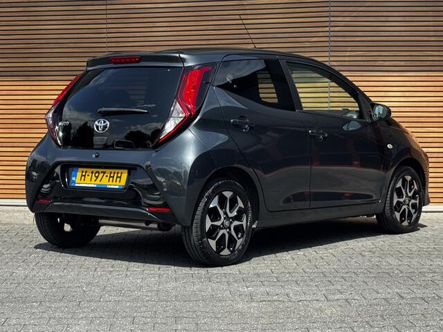 Toyota AYGO 1.0 VVT-i x-joy Camera / Clima / Lm velgen