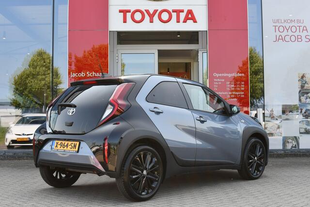 Toyota AYGO X 1.0 VVT-i S-CVT Premium Automaat 72pk | Keyless | JBL-audio | Cloud Navigatie | LED-koplampen | NL-auto |