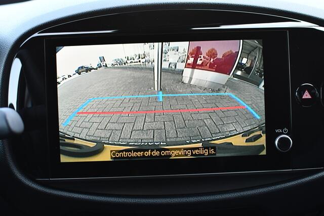 Toyota AYGO X 1.0 VVT-i S-CVT Premium Automaat 72pk | Keyless | JBL-audio | Cloud Navigatie | LED-koplampen | NL-auto |
