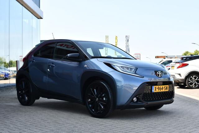 Toyota AYGO X 1.0 VVT-i S-CVT Premium Automaat 72pk | Keyless | JBL-audio | Cloud Navigatie | LED-koplampen | NL-auto |