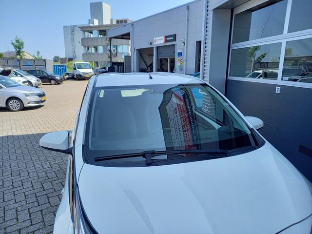 Toyota AYGO 1.0 VVT-i x-play - CAMERA - NAVI - AIRCO - NL AUTO - 1 EIGENAAR