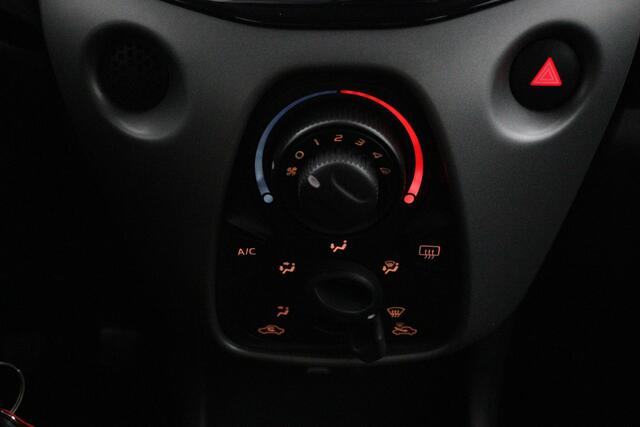 Toyota AYGO 1.0 VVT-i x-cite | Apple carplay - Android auto | Airco | Lichtmetalen velgen |