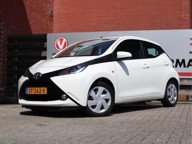 Toyota AYGO 1.0 VVT-i x-play Achteruitrijcamera, Bluetooth, Airco, Apple Carplay/Android Auto