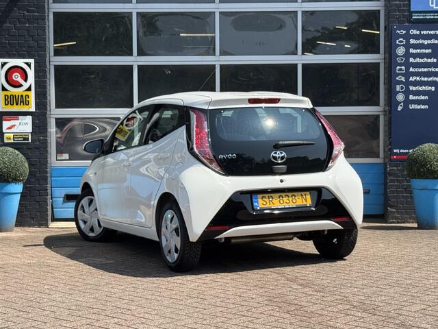 Toyota AYGO 1.0 VVT-i x-nav Prijs Inclusief Onderhoud & 12 Maand BOVAG Garantie | Achteruitrijcamera |