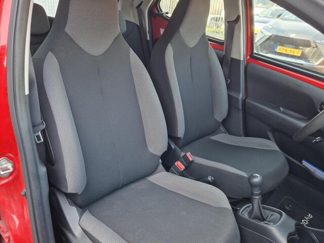 Toyota AYGO 1.0 VVT-i x-fun Airco Bluetooth