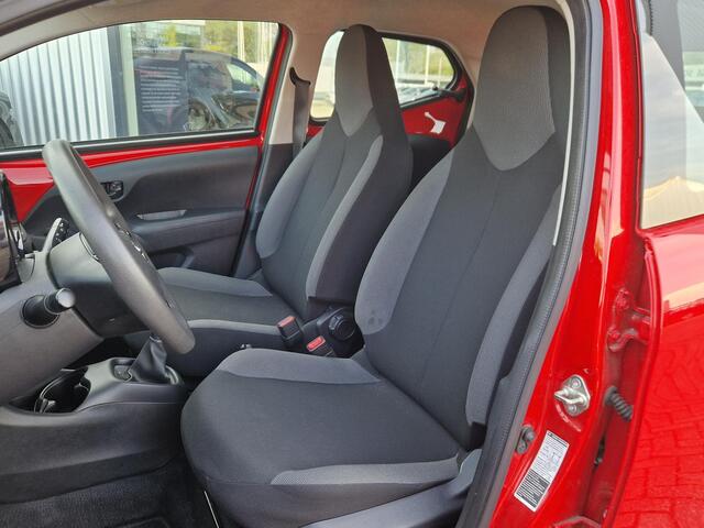 Toyota AYGO 1.0 VVT-i x-fun Airco Bluetooth