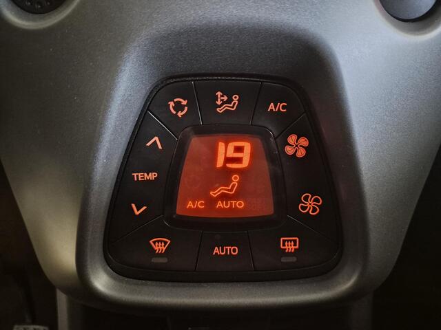 Toyota AYGO 1.0 VVT-i X-Joy | Climate Control | Achteruitrijcamera | Licht Metalen Velgen |