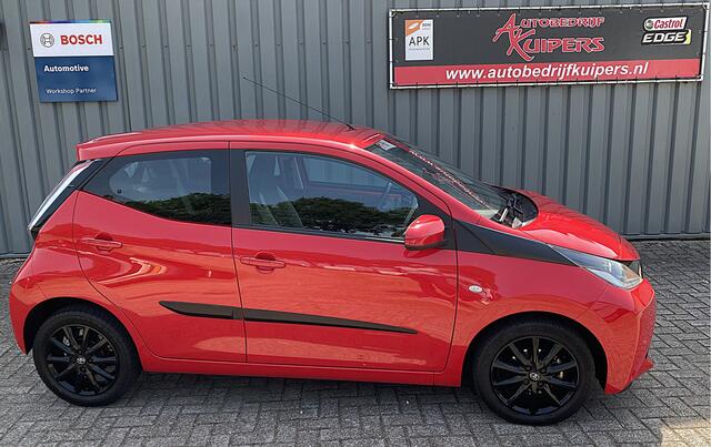 Toyota AYGO 1.0 VVT-i x-play Lm.Velgen.Camera.Airco.Electr.pakket.Apple carplay