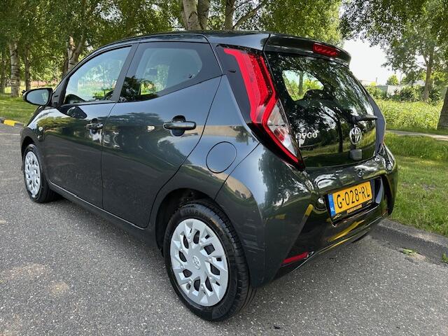 Toyota AYGO 1.0 VVT-i x-play limited Carplay Keyless