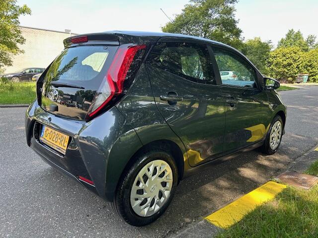 Toyota AYGO 1.0 VVT-i x-play limited Carplay Keyless