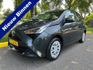 toyota-aygo-1.0-vvt-i-x-play-limite