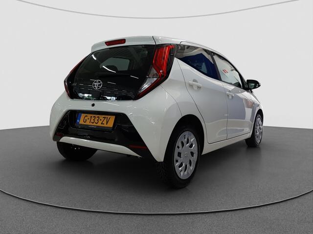 Toyota AYGO 1.0 VVT-i x-play | Airco | Camera |