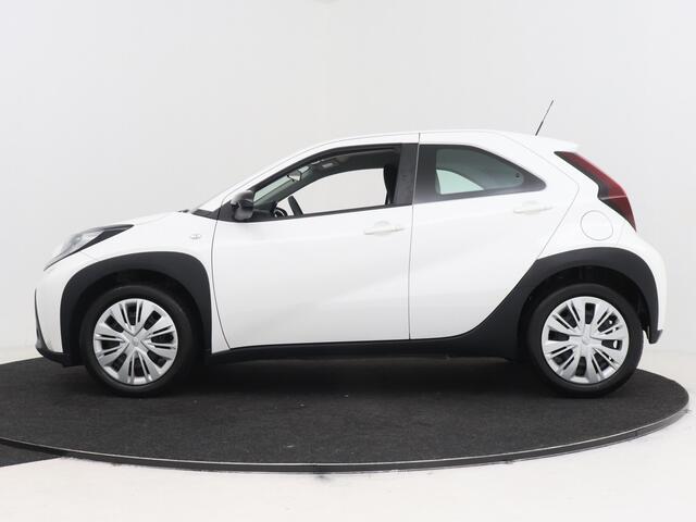 Toyota AYGO X 1.0 VVT-i MT Play