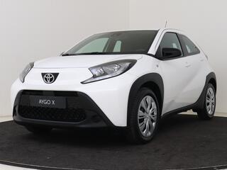 toyota-aygo-x-1.0-vvt-i-s-cvt-play-