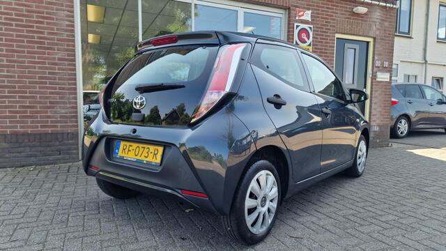 Toyota AYGO 1.0 VVT-i x-fun, Airco, Bluetooth, NL Auto!