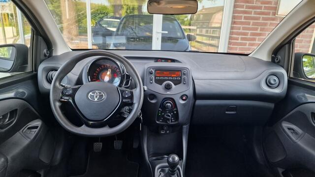 Toyota AYGO 1.0 VVT-i x-fun, Airco, Bluetooth, NL Auto!