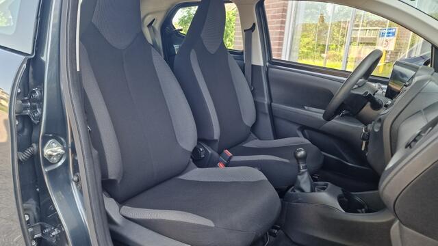 Toyota AYGO 1.0 VVT-i x-fun, Airco, Bluetooth, NL Auto!