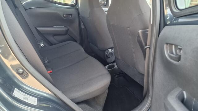 Toyota AYGO 1.0 VVT-i x-fun, Airco, Bluetooth, NL Auto!
