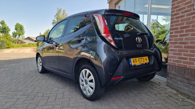 Toyota AYGO 1.0 VVT-i x-fun, Airco, Bluetooth, NL Auto!