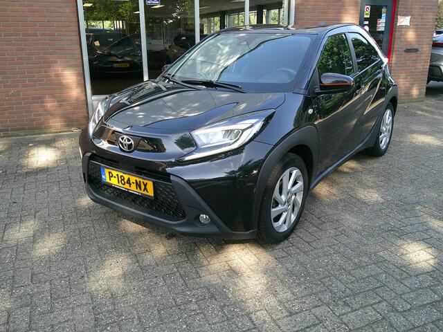 Toyota AYGO X 1.0 VVT-i MT first Trekhaak