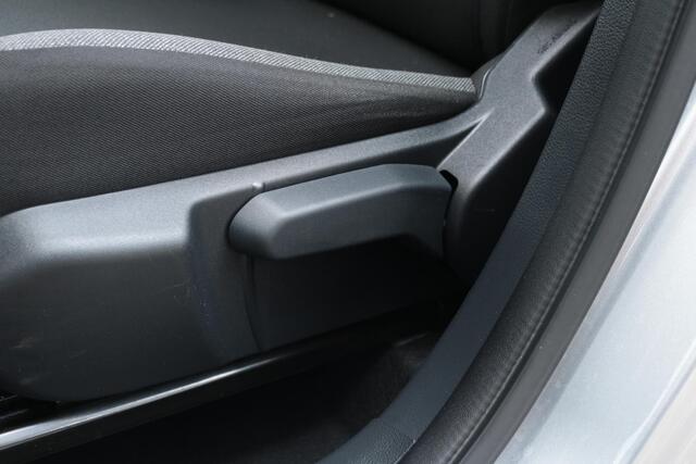 Toyota AYGO X 1.0 VVT-i MT Play, 1e eigenaar, NL auto , All season banden