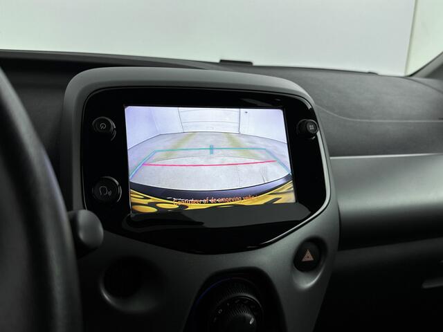 Toyota AYGO 1.0 VVT-i x-play | Apple Carplay /- Android Auto | Airco | Parkeercamera |