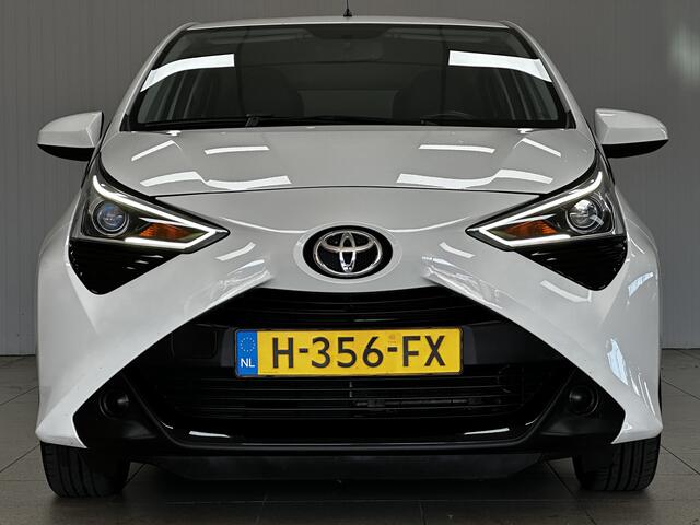 Toyota AYGO 1.0 VVT-i x-play limited/ Apple+Android/ LED Dagrijverl./ Camera/ Airco/ Bluetooth/ Multi.LEDER.Stuur/ Elek.Pakket/ Isofix/ C.V.Afstand.