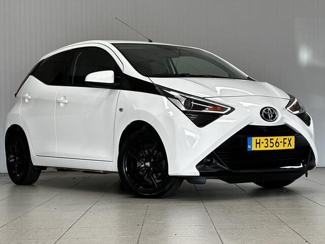 Toyota AYGO 1.0 VVT-i x-play limited/ Apple+Android/ LED Dagrijverl./ Camera/ Airco/ Bluetooth/ Multi.LEDER.Stuur/ Elek.Pakket/ Isofix/ C.V.Afstand.