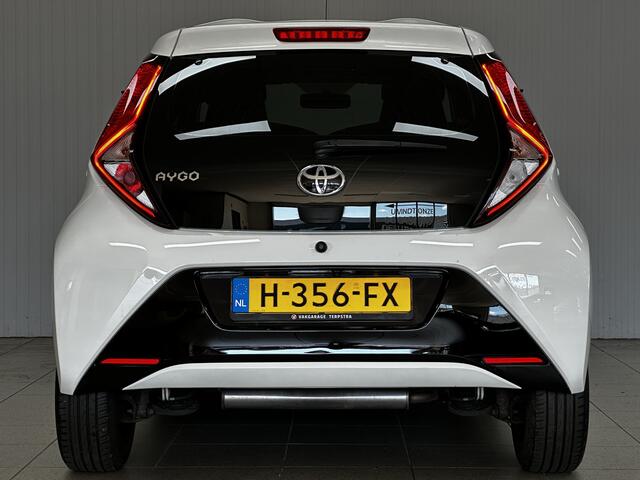 Toyota AYGO 1.0 VVT-i x-play limited/ Apple+Android/ LED Dagrijverl./ Camera/ Airco/ Bluetooth/ Multi.LEDER.Stuur/ Elek.Pakket/ Isofix/ C.V.Afstand.