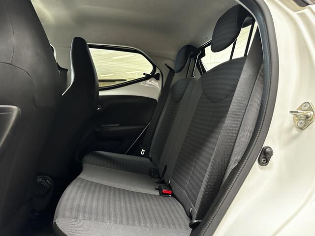 Toyota AYGO 1.0 VVT-i x-play limited/ Apple+Android/ LED Dagrijverl./ Camera/ Airco/ Bluetooth/ Multi.LEDER.Stuur/ Elek.Pakket/ Isofix/ C.V.Afstand.