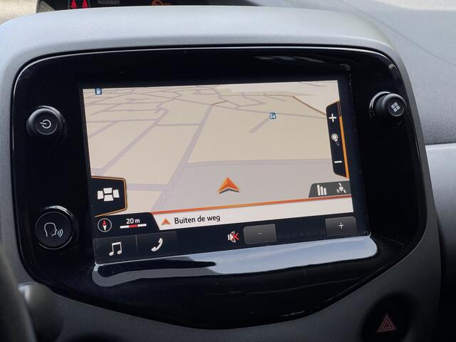 Toyota AYGO 1.0 VVT-i x-play 5drs. Navigatie Airco Camera