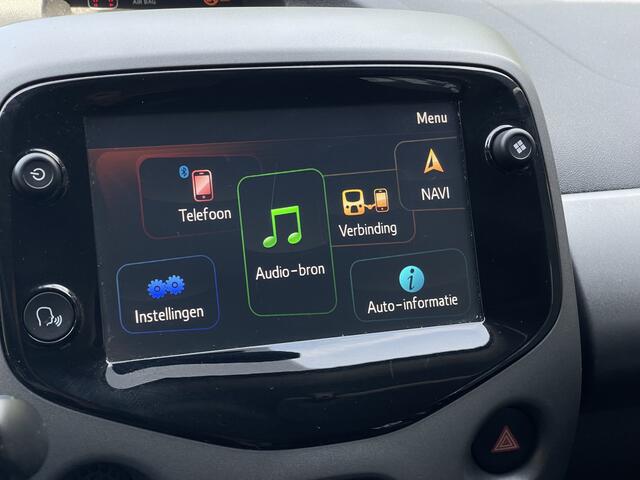 Toyota AYGO 1.0 VVT-i x-play 5drs. Navigatie Airco Camera
