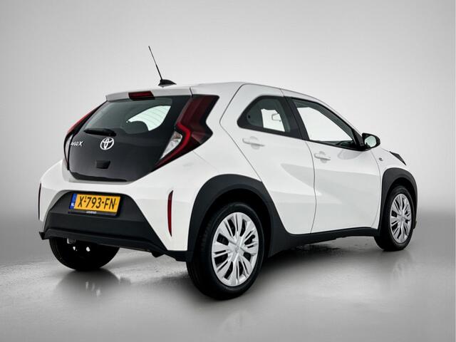 Toyota AYGO X 1.0 VVT-i S-CVT Play