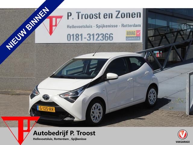 Toyota AYGO 1.0 VVT-i x-play limited Orig. NL/Navigatie/Achteruitrijcamera/Apple carplay/Airco/Bluetooth/Toerenteller/Multifunctioneel stuurwiel/LED koplampen/Elektrisch verstelbare spiegels/Elektrische ramen.