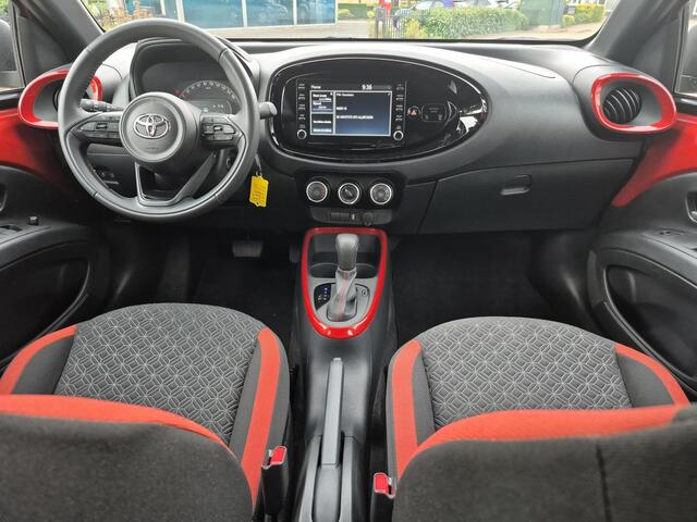 Toyota AYGO X 1.0 VVT-i S-CVT Pulse | Automaat | Airconditioning | Licht metalen velgen | Parkeercamera |