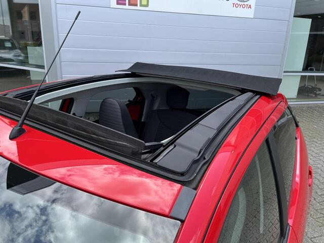 Toyota AYGO 1.0 VVT-i x-cite CABRIO-dak!