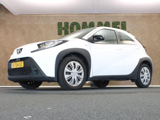 Toyota AYGO X 1.0 VVT-i MT Play - ORIGINEEL NEDERLANDSE AUTO - AIRCO - ADAPTIEVE CRUISE CONTROL - ACHTERUITRIJCAMERA - BLUETOOTH - LICHTSENSOR - DAB RADIO