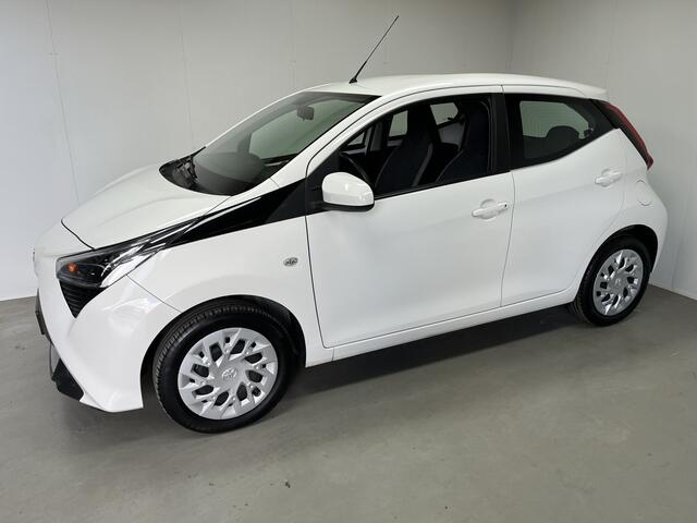 Toyota AYGO 1.0 VVT-i x-play NAP Camera DAB Apple Carplay