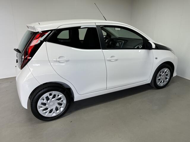 Toyota AYGO 1.0 VVT-i x-play NAP Camera DAB Apple Carplay