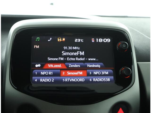 Toyota AYGO 1.0 VVT-i x-sport | Lichtmetalen velgen | Parkeer camera | Bluetooth |