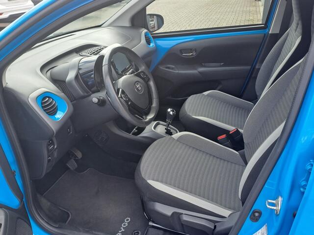 Toyota AYGO 1.0 VVT-i x-play