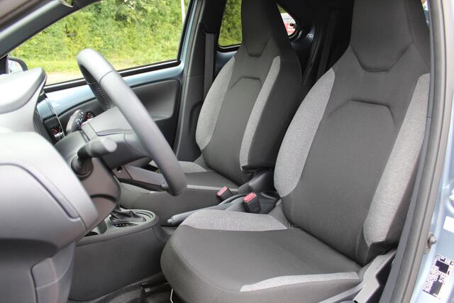 Toyota AYGO X 1.0 VVT-i First Automaat | Rijklaar | Stoelverwarming | Clima | Apple/Android | Camera | LED