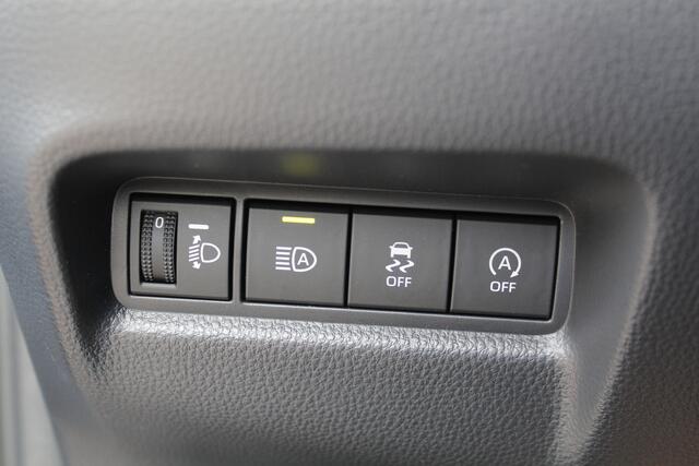 Toyota AYGO X 1.0 VVT-i First Automaat | Rijklaar | Stoelverwarming | Clima | Apple/Android | Camera | LED